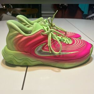 Nike Giannis Immortality 4 basketball Lime Blast Hyper Pink men’s 9.5